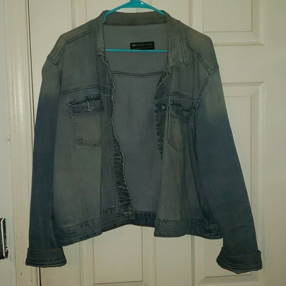 Lee Denim Jacket - Picture 1 of 3